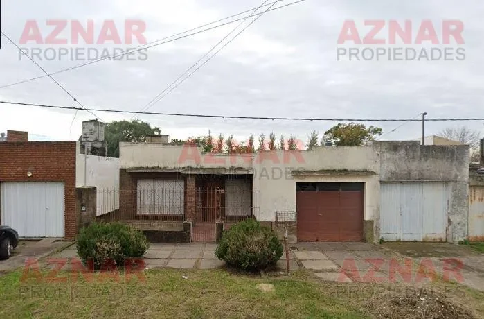 Casa en venta en Ameghino N° 980