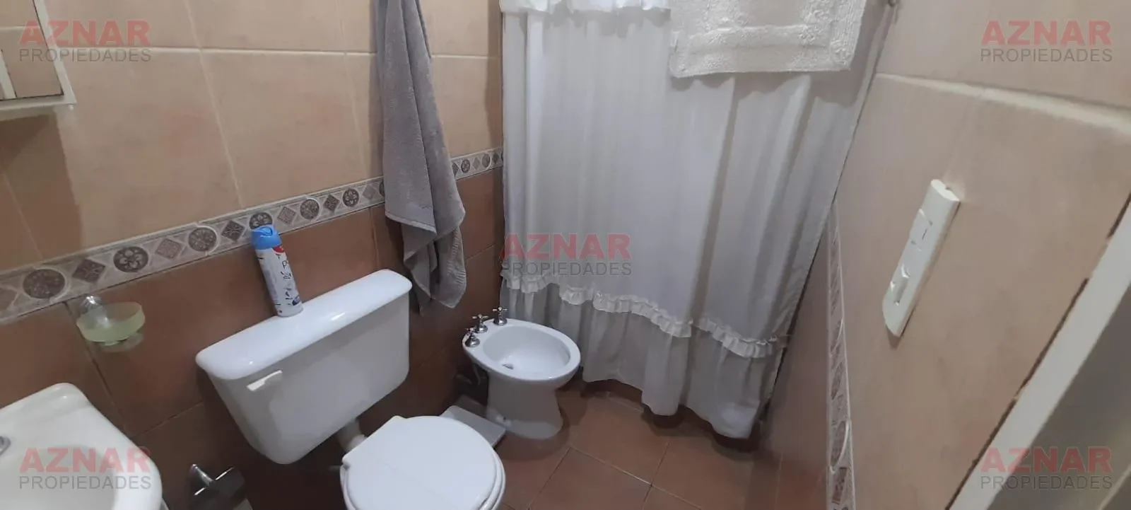 Casa con Local en venta en Gral. Paz Nº 1665