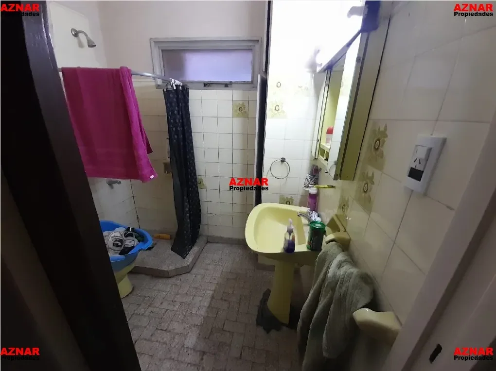 Departamento en venta en Aguirre N° 120 e/ Pellegrini y Belgrano - Dto 2