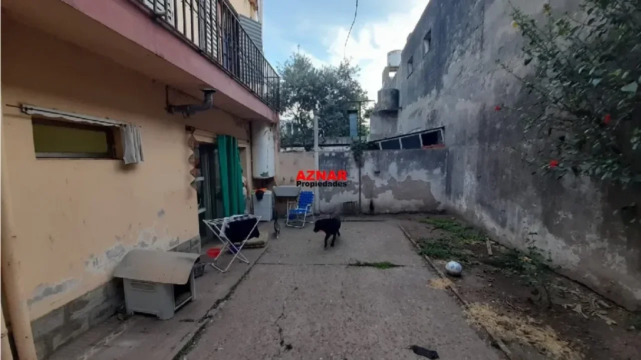 Departamento en venta en Aguirre N° 120 e/ Pellegrini y Belgrano - Dto 2