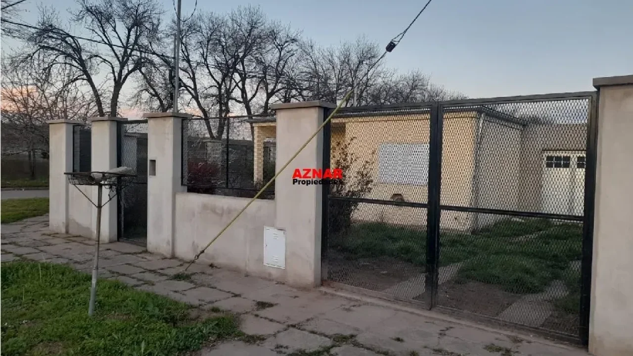 Casa en venta en Sargento Cabral 916 esquina Gral. Paz