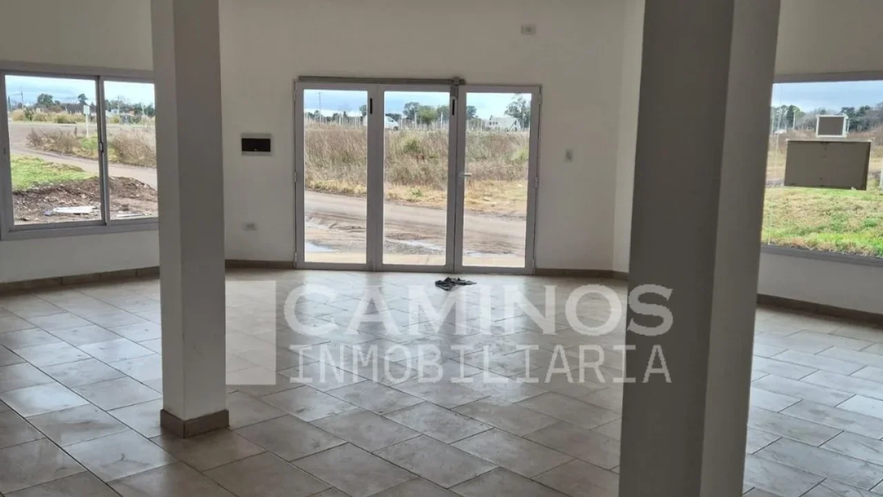 ALQUILER - LOCAL VIDRIADO - BRAGADO