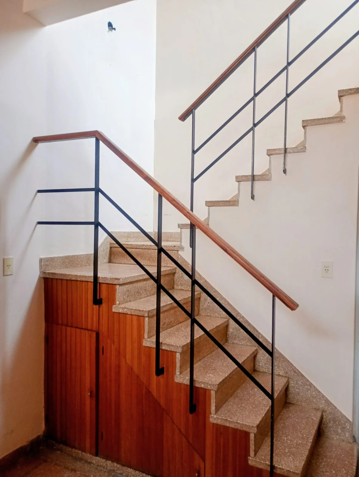 EN VENTA, CASA SOBRE CALLE DEL BUSTO N°1753