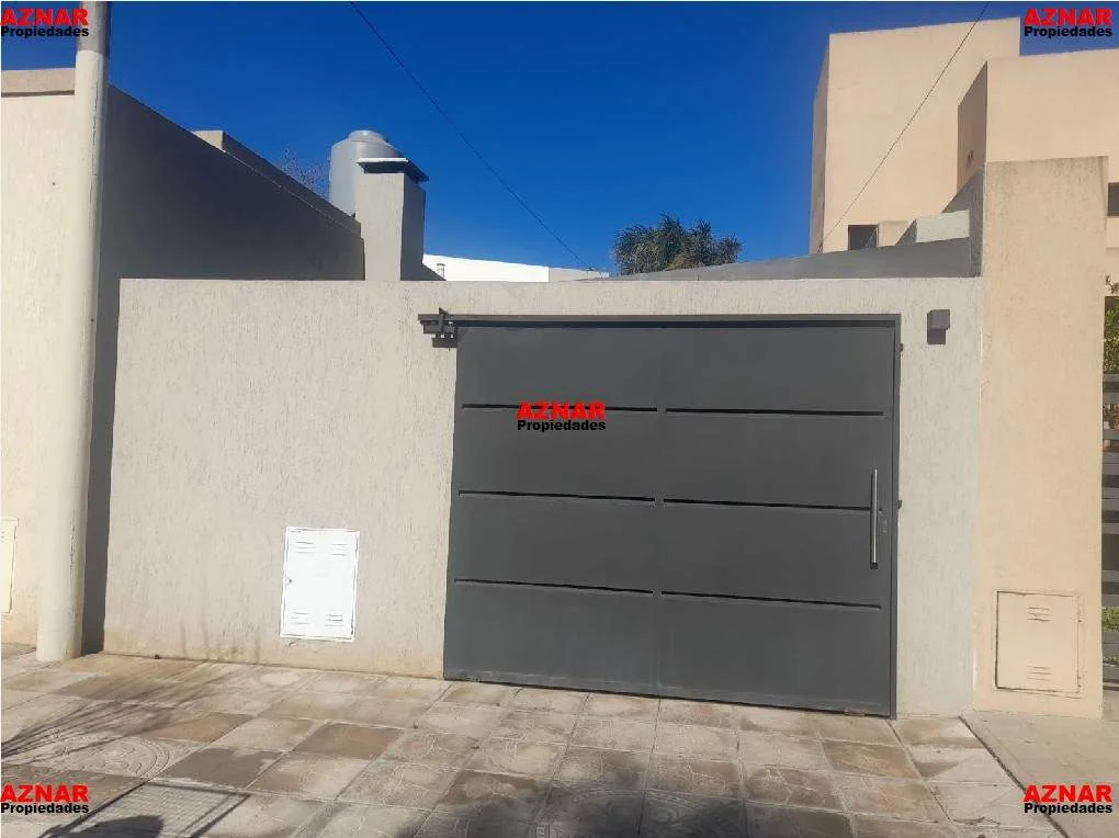 Casa en venta en Roca N° 15 e/ Rivadavia y General Paz