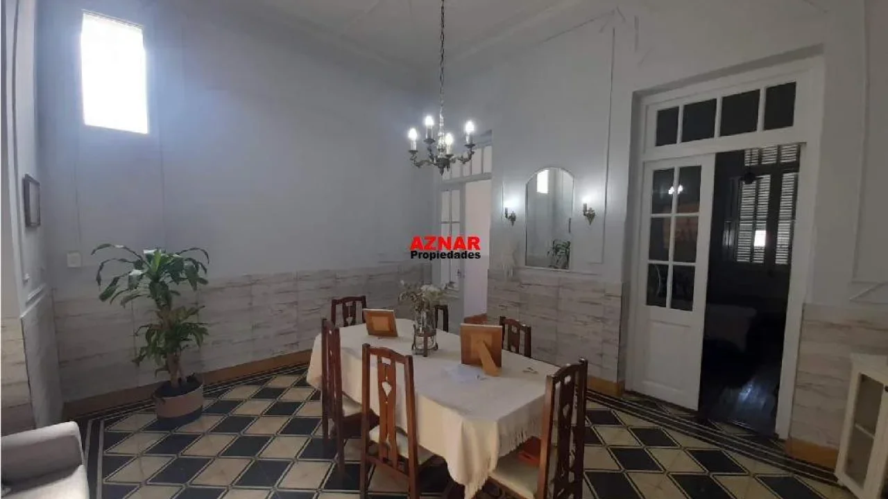 Casa en venta en Roca N° 15 e/ Rivadavia y General Paz