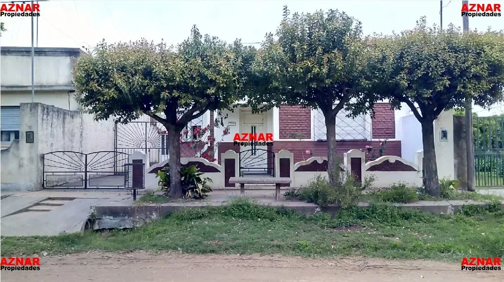 Casa en venta en Alfonsina Storni Nº380 e/ Filiberto y Manzi - MECHITA