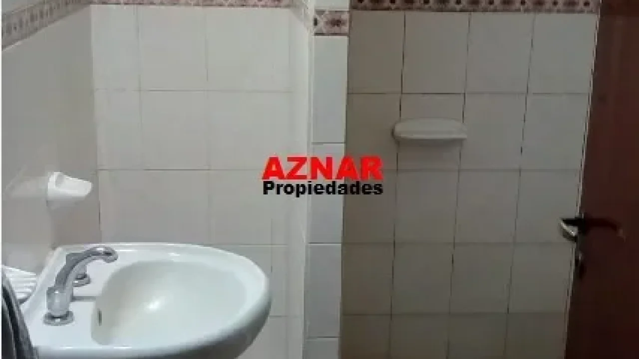 Casa en venta en Alfonsina Storni Nº380 e/ Filiberto y Manzi - MECHITA