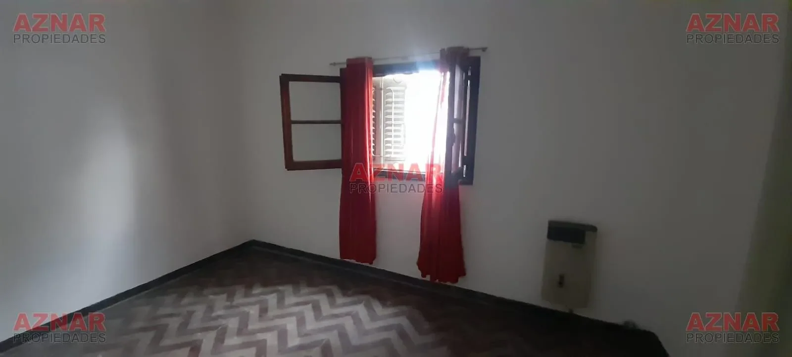 Casa con Local en venta en Brandsen Nº 618 e/ Moreno y Urquiza