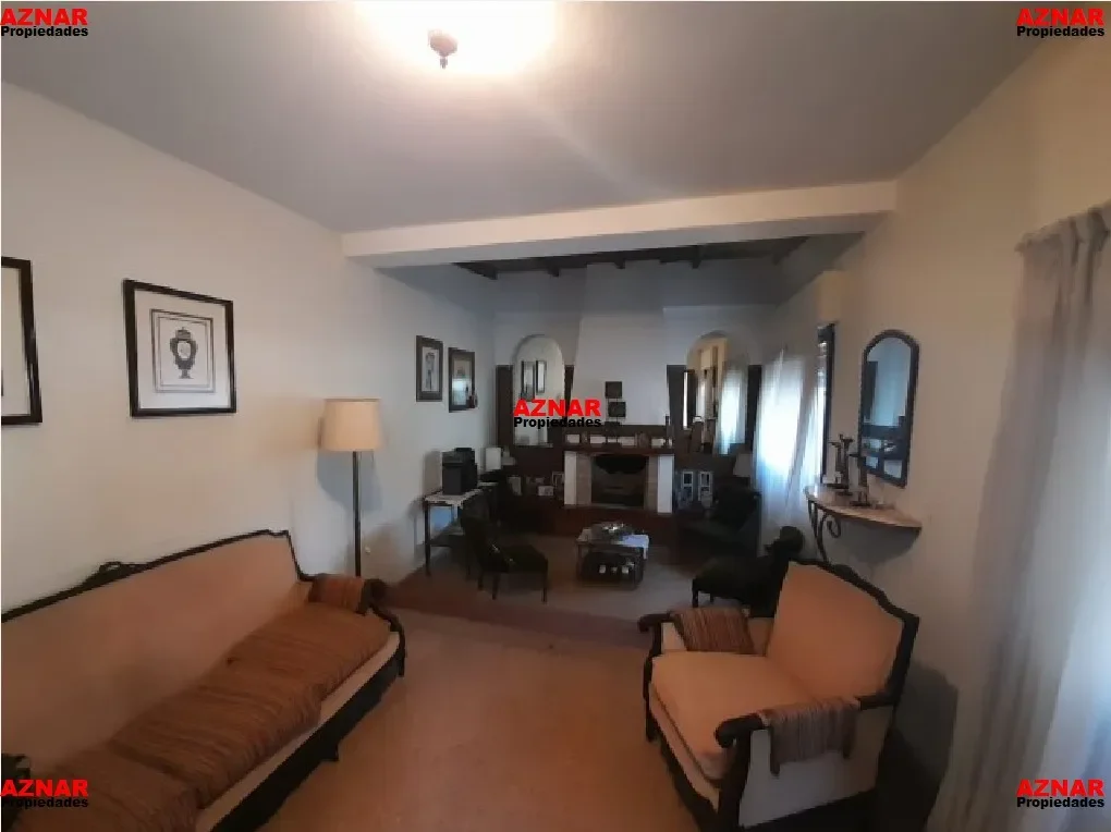 Casa en venta en Suarez Nº 224 e/ Belgrano y Del Busto