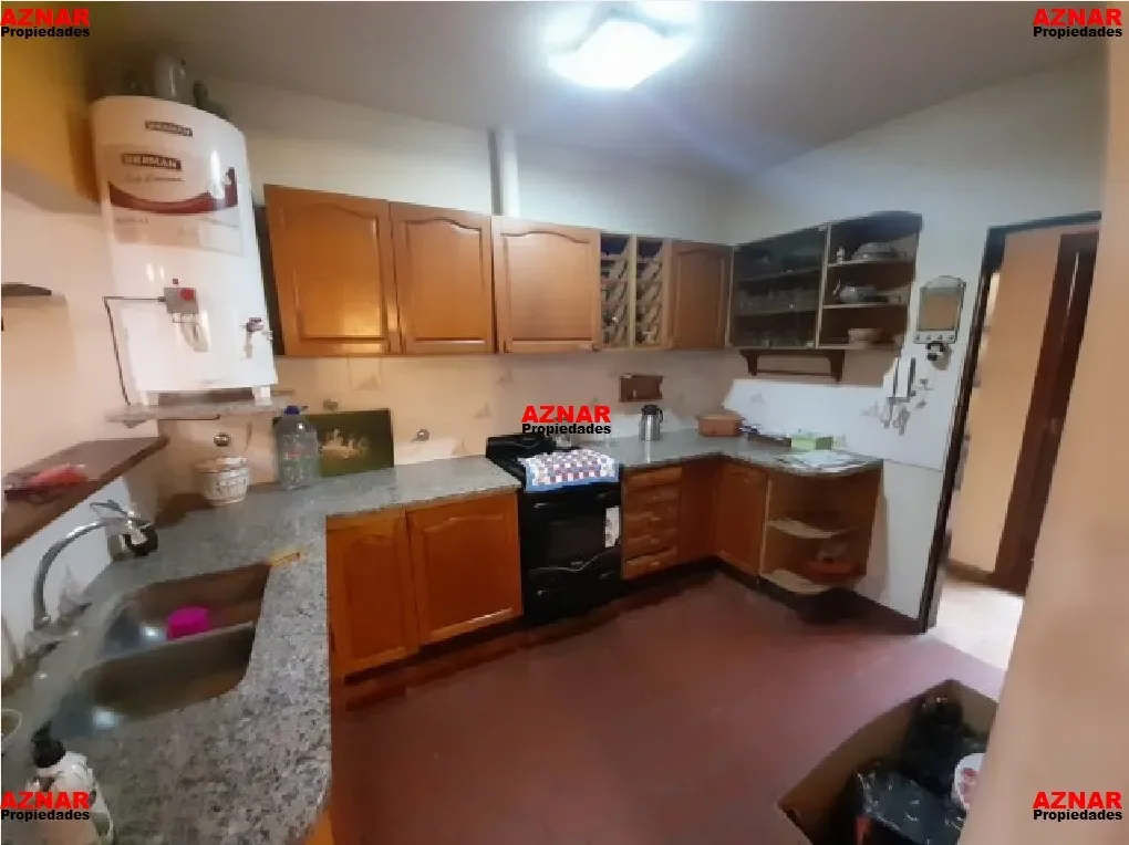 Casa en venta en Suarez Nº 224 e/ Belgrano y Del Busto