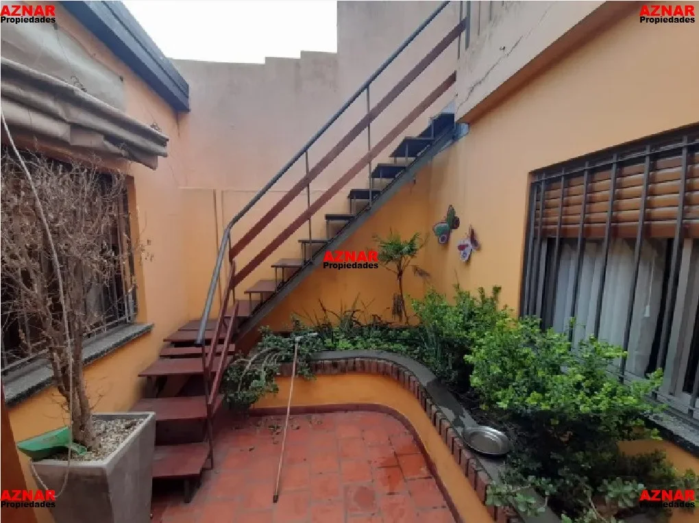 Casa en venta en Suarez Nº 224 e/ Belgrano y Del Busto