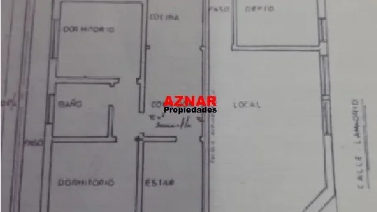 Casa con Local en venta en Alem Nº 705 e/ A. M. de Justo y El Pampero
