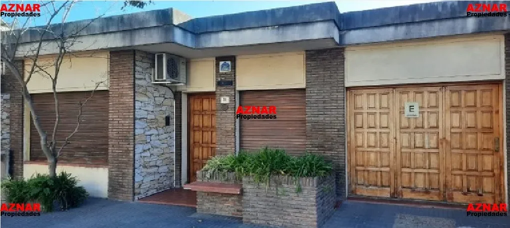 Casa en venta en Falcon Nº26 e/ Pellegrini y Rivadavia