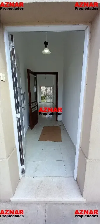 Casa en venta en Alicia M. de Justo N° 283  e/ Remedios de Escalada y San Martin