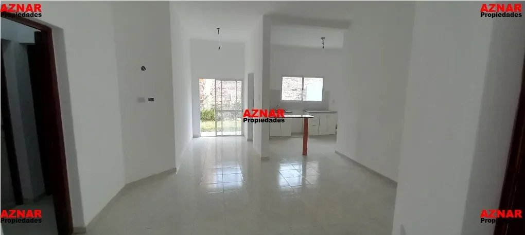 Casa en venta en Alicia M. de Justo N° 283  e/ Remedios de Escalada y San Martin