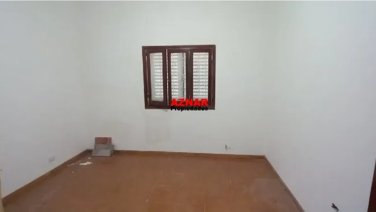 Casa en venta en Alicia M. de Justo N° 283  e/ Remedios de Escalada y San Martin