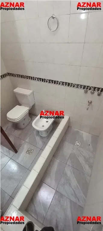 Casa en venta en Alicia M. de Justo N° 283  e/ Remedios de Escalada y San Martin