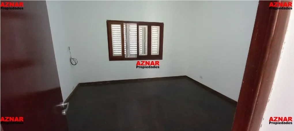 Casa en venta en Alicia M. de Justo N° 283  e/ Remedios de Escalada y San Martin