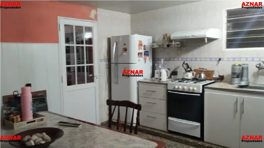 Casa en venta en Avellaneda N° 647  e/ Quenard y A. M. de Justo