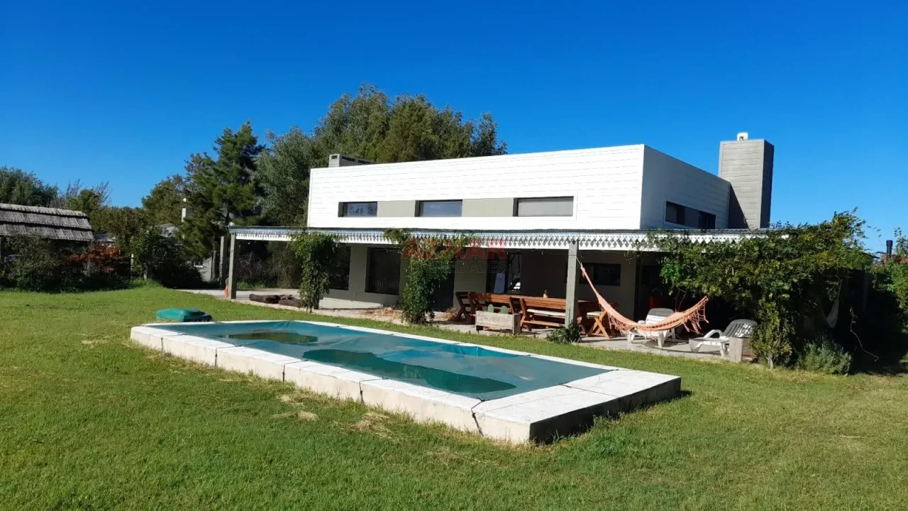 Quinta en venta en De Los Meandros Nº 23 e/ Cuenca y Las Riveras (Barrio Las Lilas)