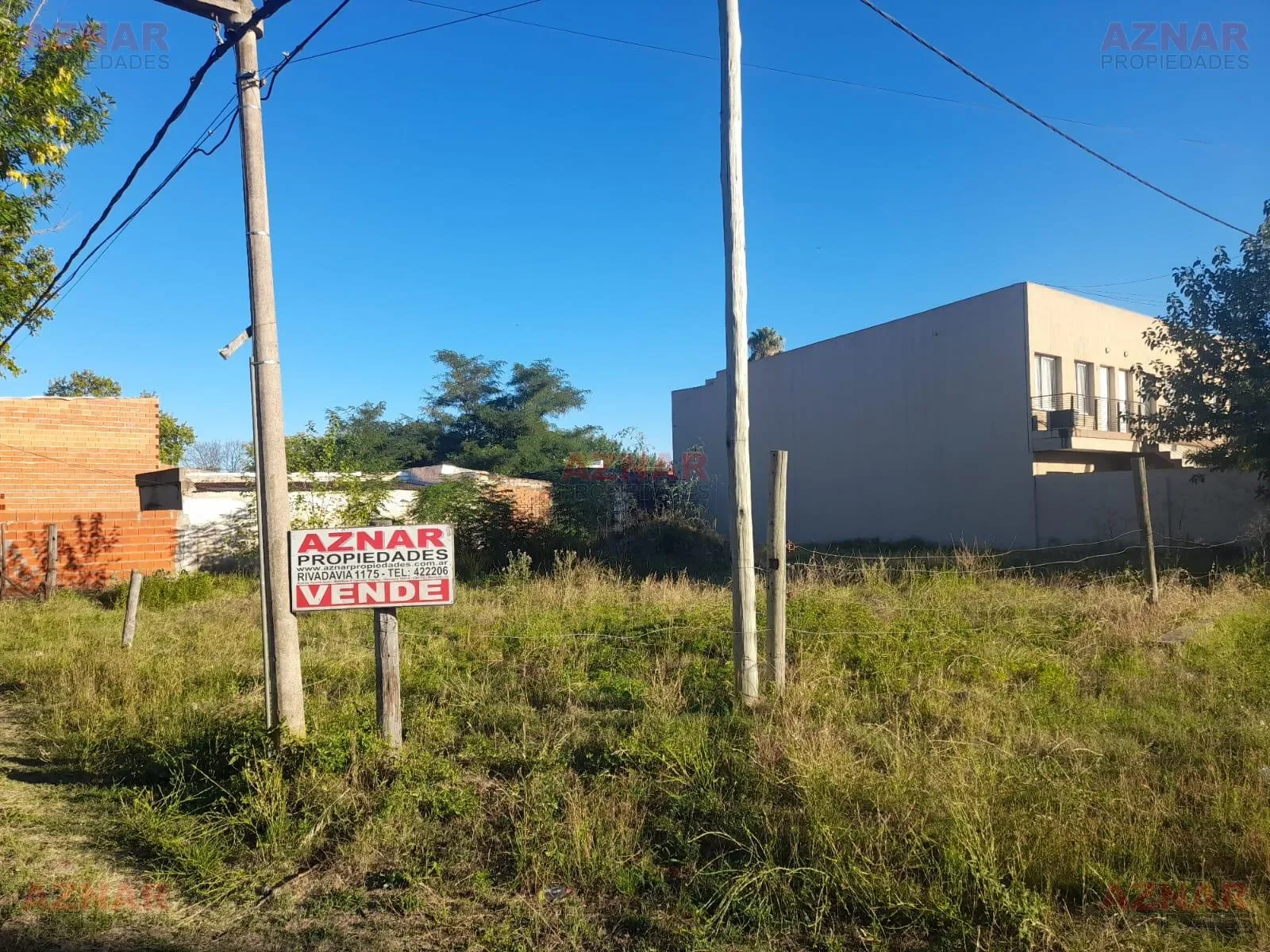 Terreno en venta en  Rivadavia y Giacinti