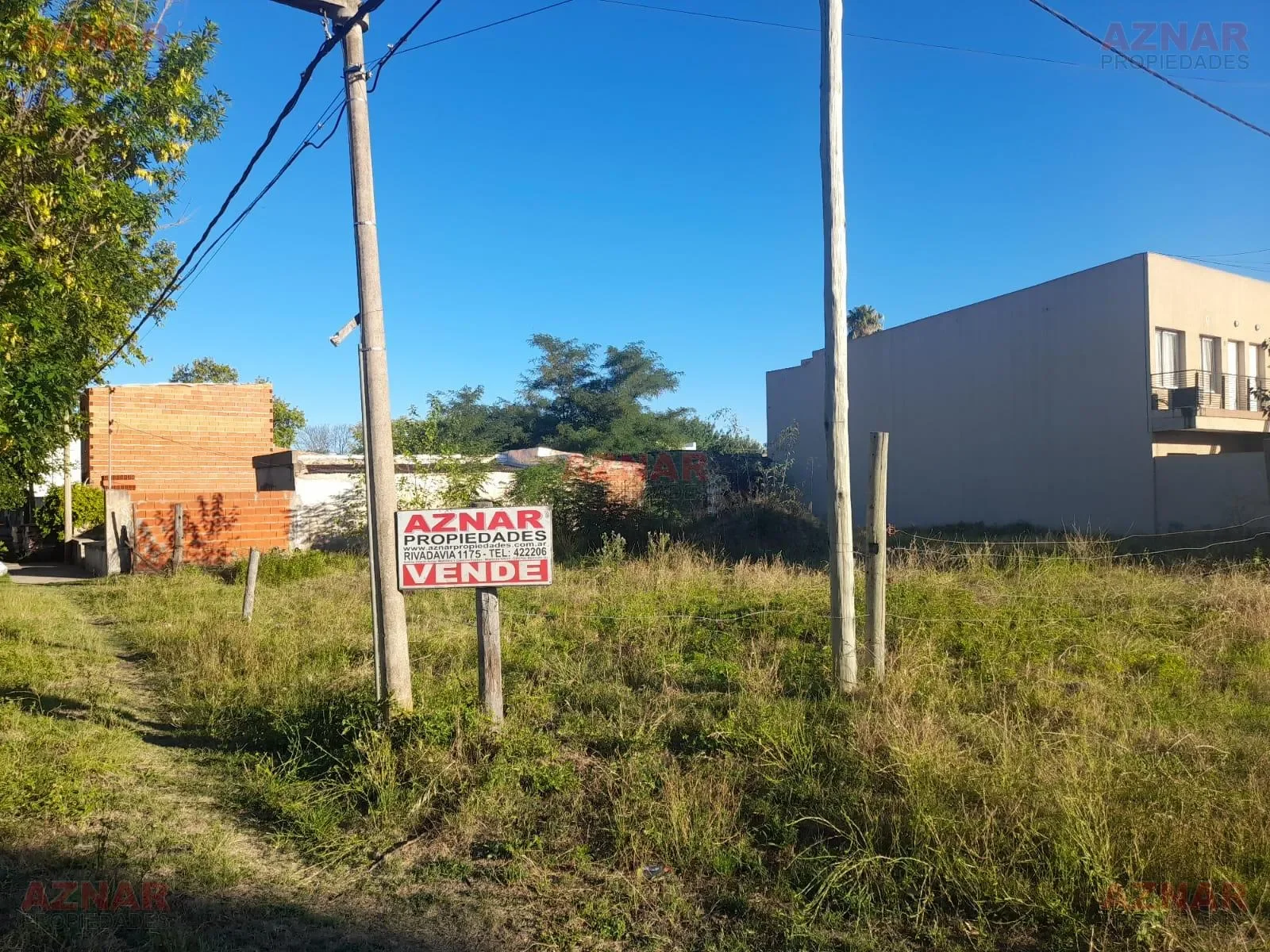 Terreno en venta en  Rivadavia y Giacinti