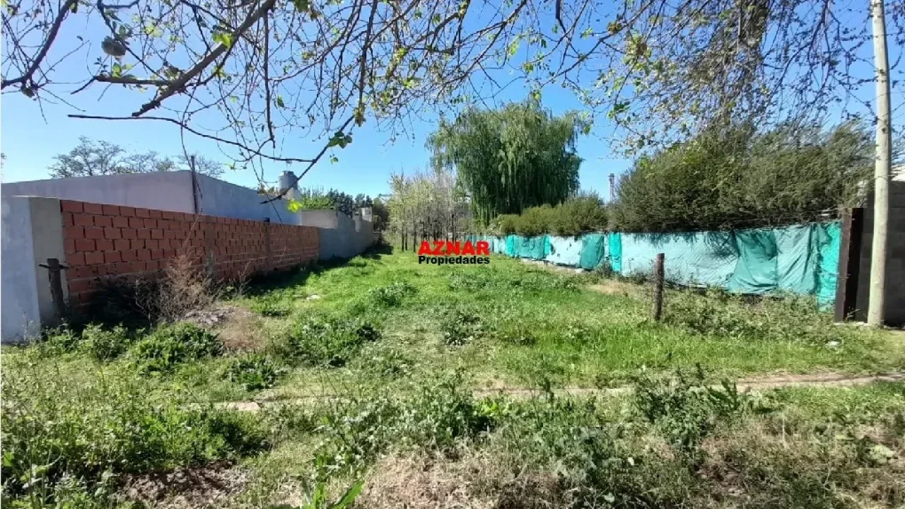 Terreno en venta en Saavedra Nº 1060 e/ C. Gardel y la via