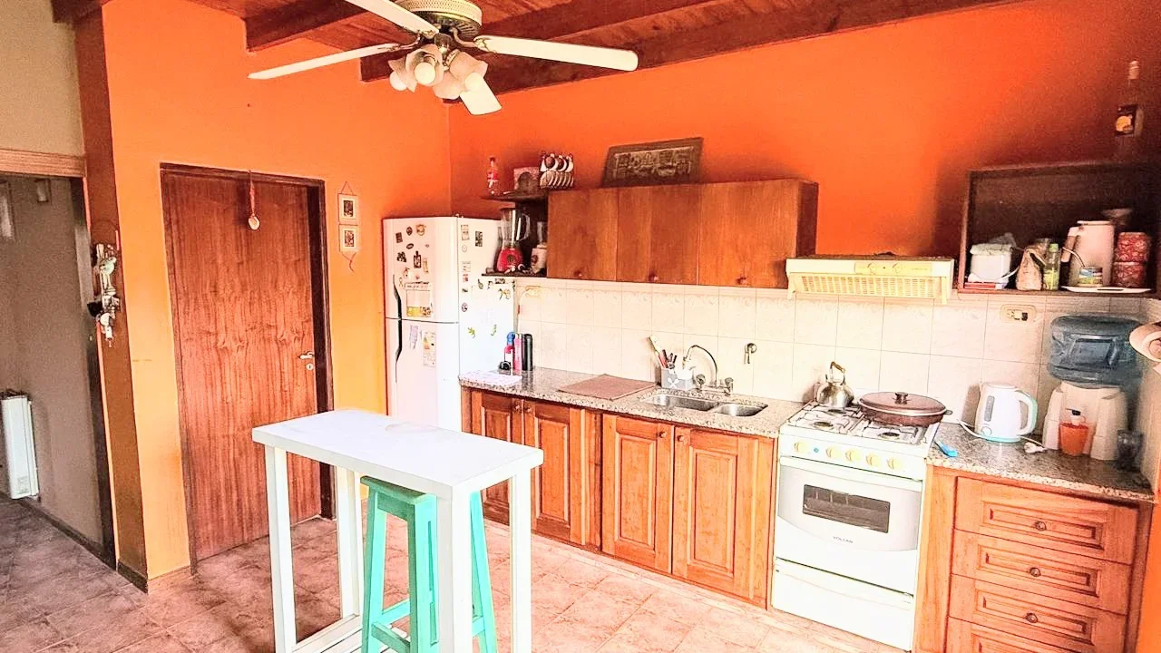 EN VENTA, CASA UBICADA SOBRE CALLE MISIONES