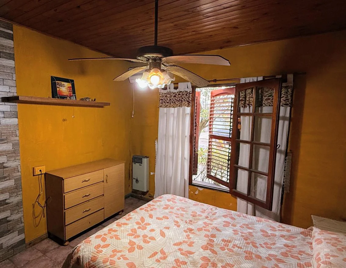 EN VENTA, CASA UBICADA SOBRE CALLE MISIONES