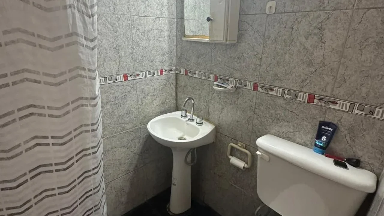 Departamento Calle Germán Vega e/Pellegrini y Rivadavia