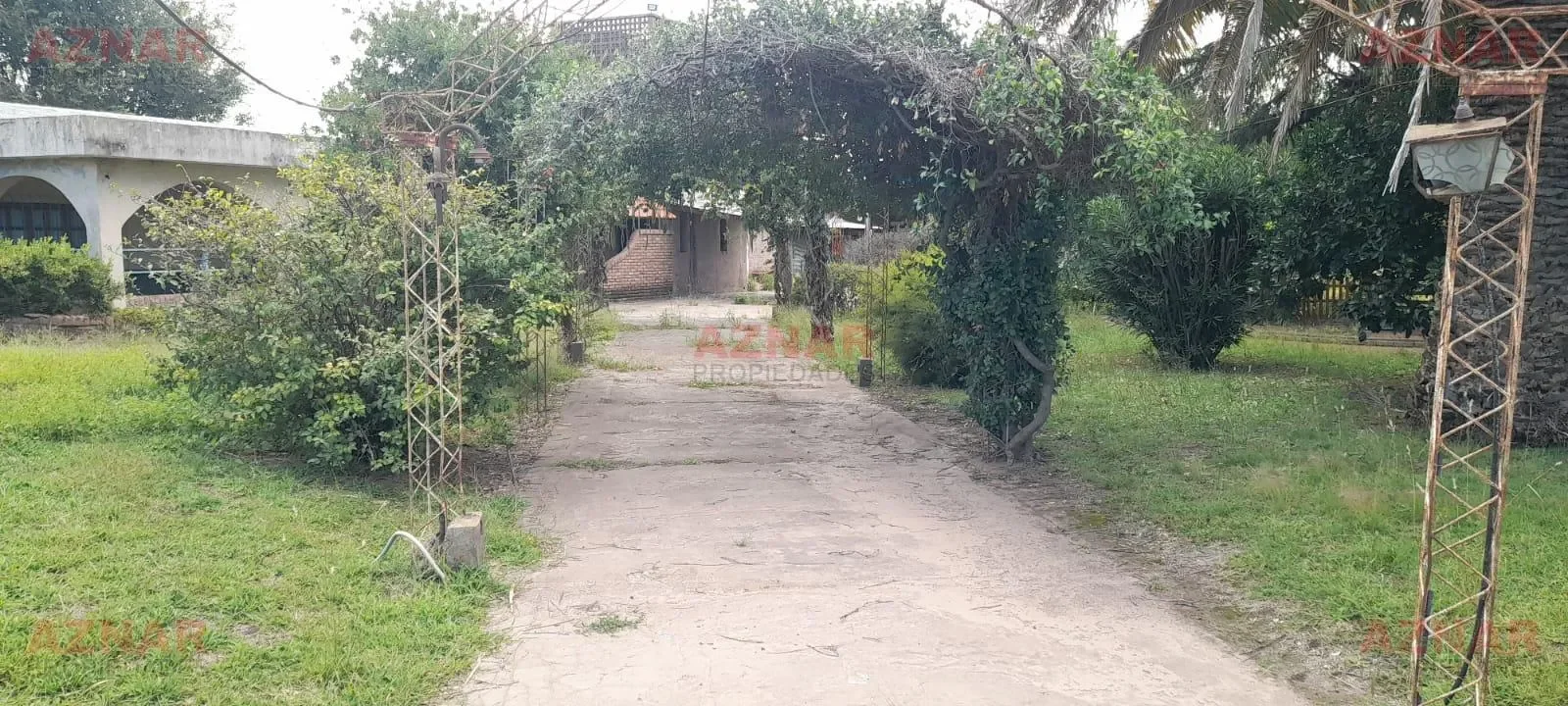 Quinta en venta en calle Los Cedros Nº846