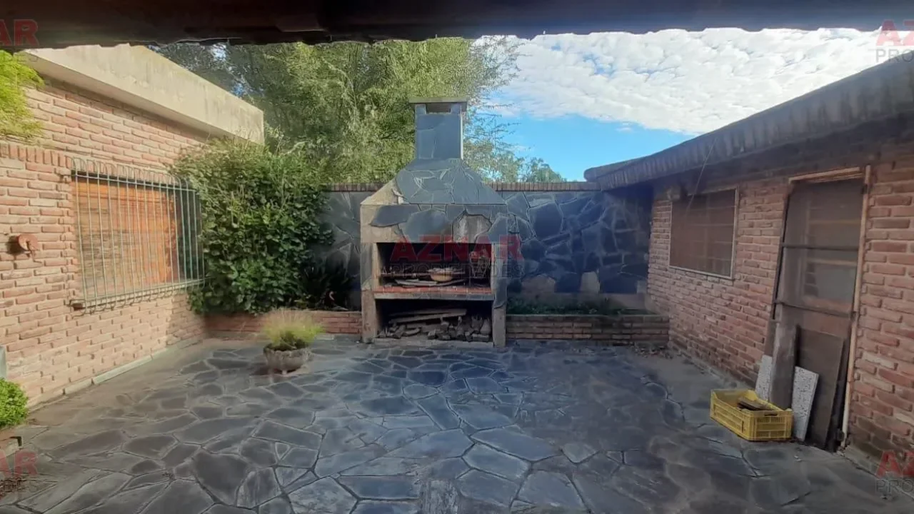 Quinta en venta en calle Los Cedros Nº846