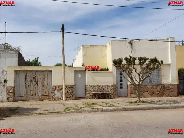 Casa en venta en Irigoyen N° 425  e/ 12 de Octubre y Catamarca
