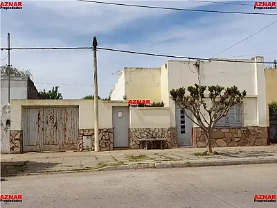 Casa en venta en Irigoyen N° 425  e/ 12 de Octubre y Catamarca