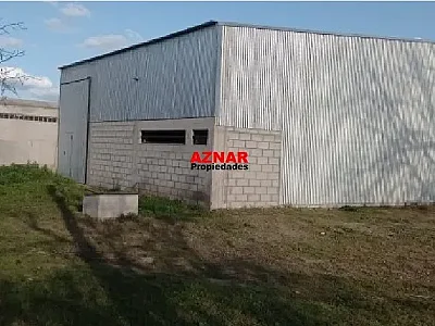 Galpón en venta en R. de Escalada N°100 y Alberdi e/ Alberdi y Vega