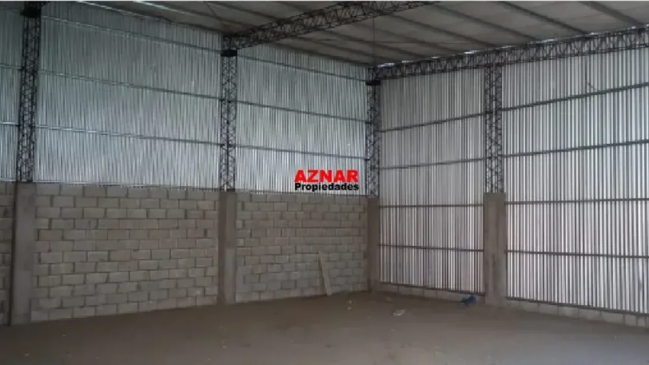 Galpón en venta en R. de Escalada N°100 y Alberdi e/ Alberdi y Vega