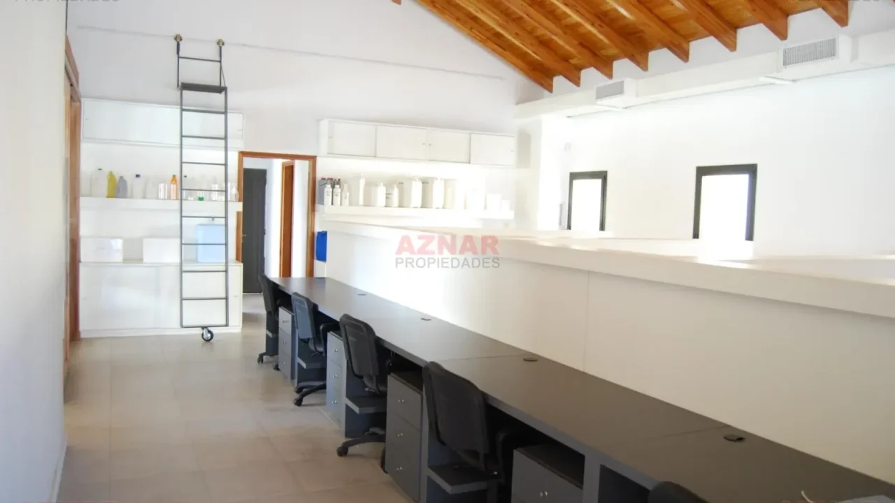 Oficinas comerciales y administrativas en venta en Elizondo Nº 2870