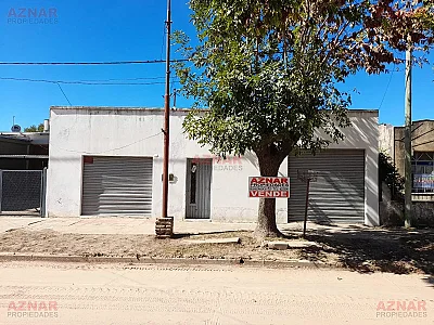 Casa con Local en venta en Avenida Quintana N° 332 e/ J. de Dios Filiberto y Quinquela Martin- Mechita