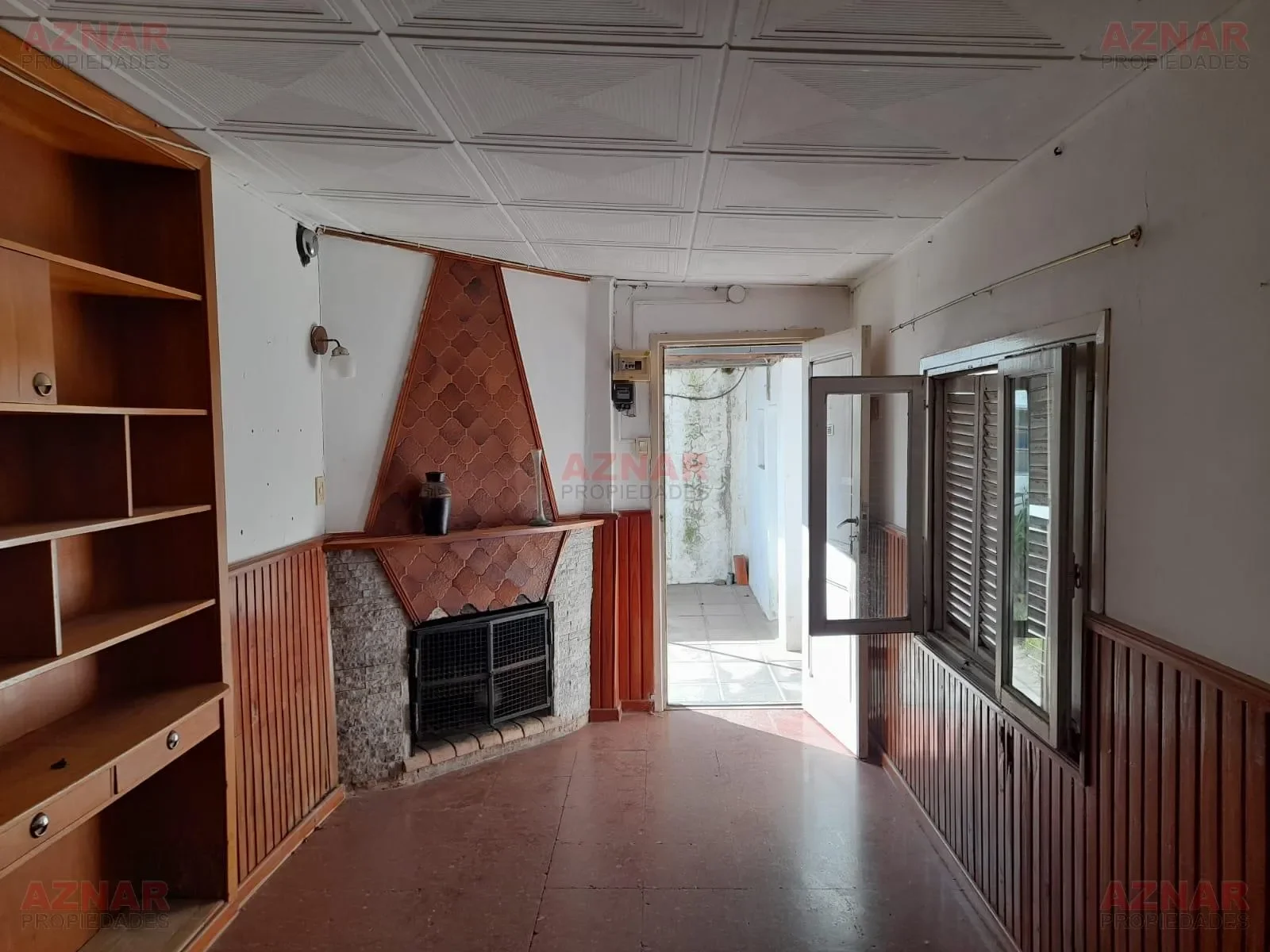Casa con Local en venta en Avenida Quintana N° 332 e/ J. de Dios Filiberto y Quinquela Martin- Mechita