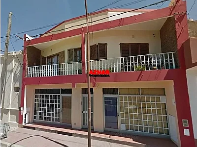 Departamento en venta en calle Aguirre N° 120 E/ Pellegrini y Belgrano