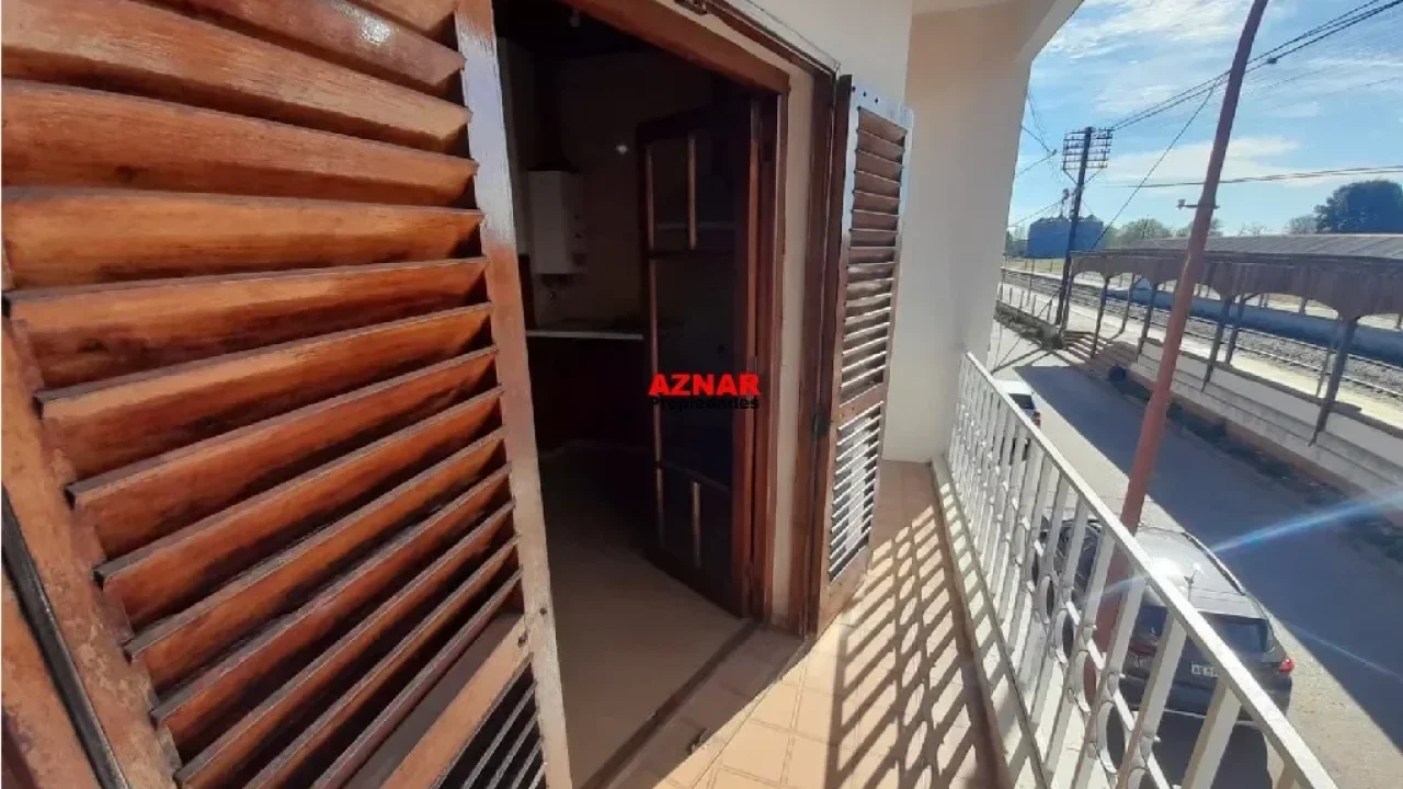 Departamento en venta en calle Aguirre N° 120 E/ Pellegrini y Belgrano