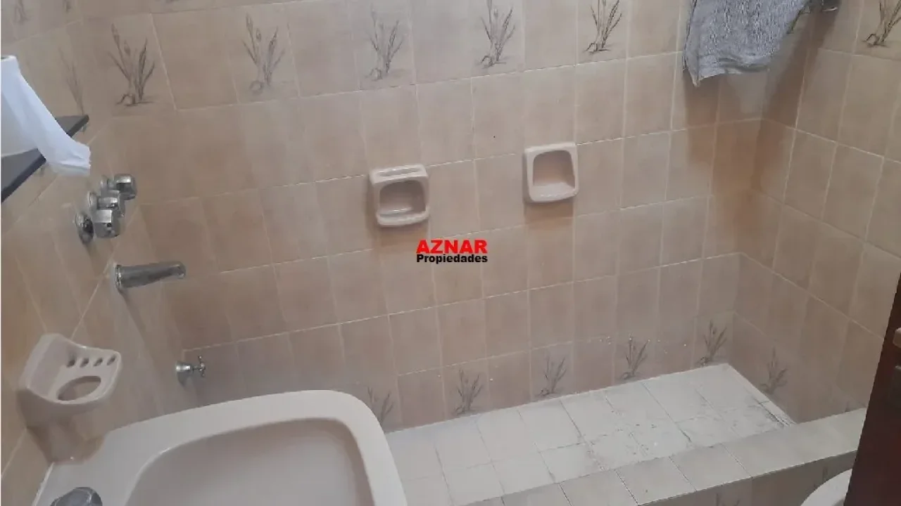 Departamento en venta en calle Aguirre N° 120 E/ Pellegrini y Belgrano