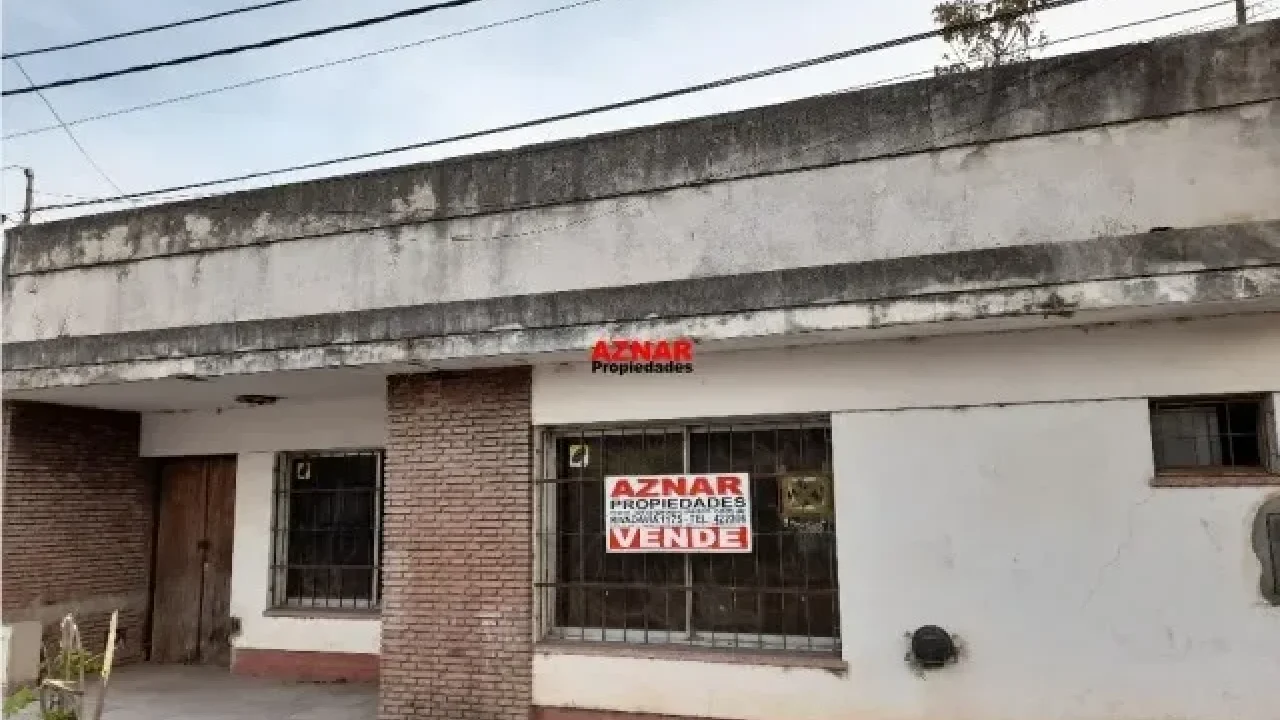 Galpón en venta en Catamarca N° 2223  e/ Ferroviarios Argentinos y Juan Manuel de Rosas