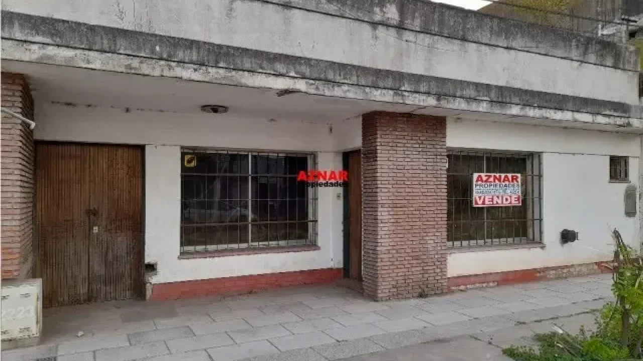 Galpón en venta en Catamarca N° 2223  e/ Ferroviarios Argentinos y Juan Manuel de Rosas