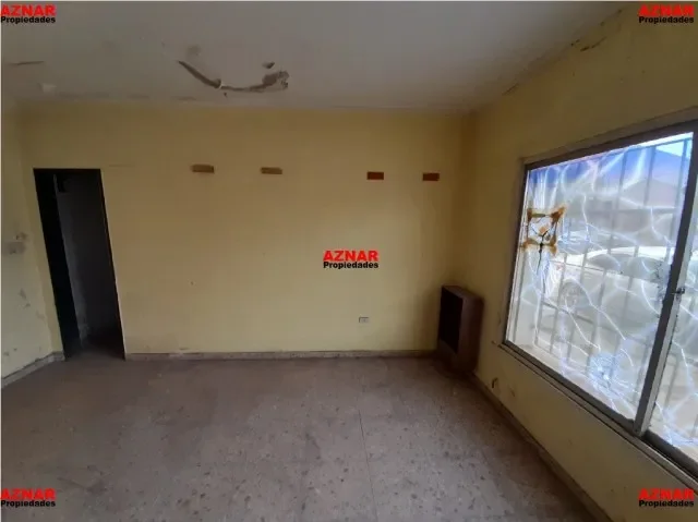 Galpón en venta en Catamarca N° 2223  e/ Ferroviarios Argentinos y Juan Manuel de Rosas