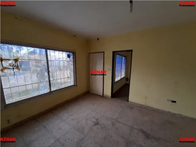 Galpón en venta en Catamarca N° 2223  e/ Ferroviarios Argentinos y Juan Manuel de Rosas