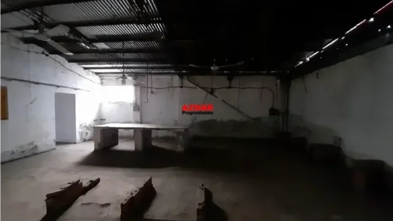 Galpón en venta en Catamarca N° 2223  e/ Ferroviarios Argentinos y Juan Manuel de Rosas