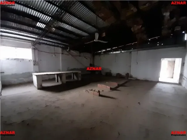 Galpón en venta en Catamarca N° 2223  e/ Ferroviarios Argentinos y Juan Manuel de Rosas