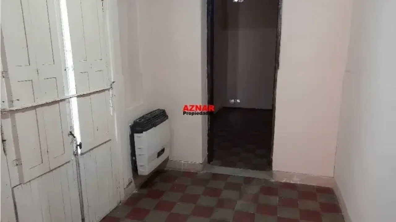 Casa en venta en Núñez N° 542  e/ Avellaneda y Urquiza
