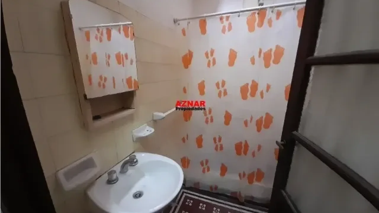 Casa en venta en Núñez N° 542  e/ Avellaneda y Urquiza